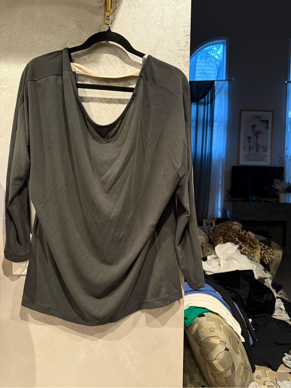 AKIRA Black Casual Scoop Neck Top